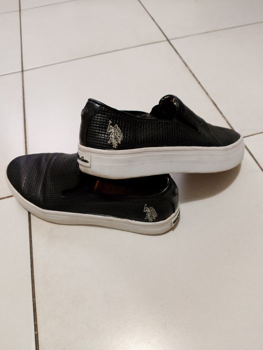 Vând espadrile dama ,piele ecologica,model deosebit,