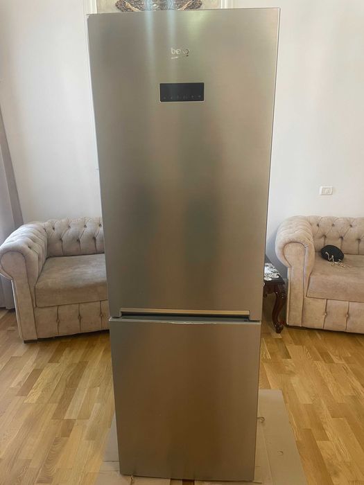 VAND frigider combina frigorifica BEKO NEO FROST 950 LEI NEG