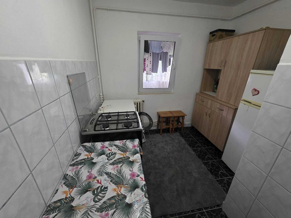 Inchiriez apartament cu o camera complet utilat, Nicolina