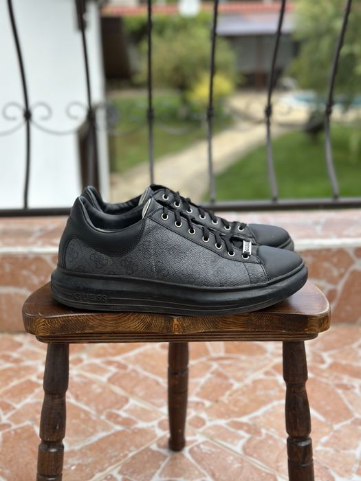 Guess vibo черни обувки за дънки