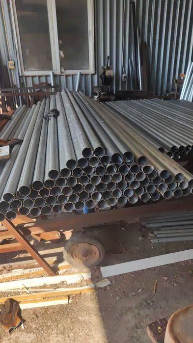 Поцинковани тръби - колове за ограда със 3 дупки двустранно - дължина 2 м