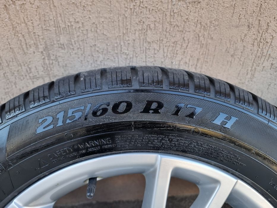 Оригинални Алуминиеви Джанти AUDI 17'цола със зимни гуми