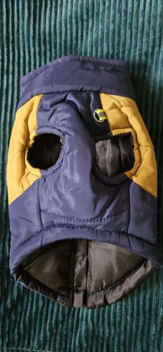 дрешки за кученце яке и дъждобран