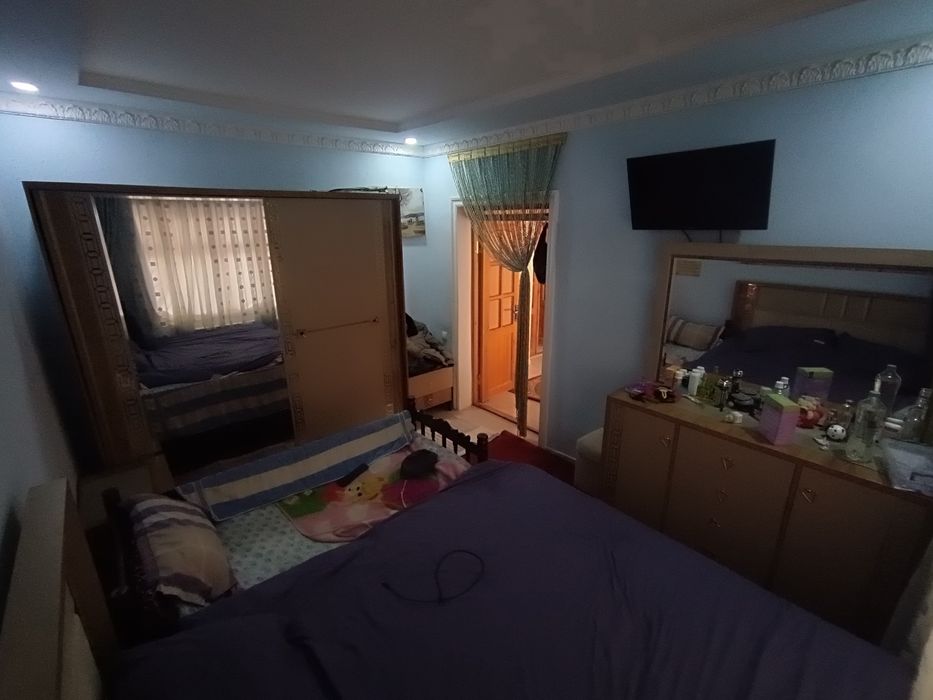 Ховли сотилади Зангиота зиёратгохга яқин жойда жойлашган мактаб бохча