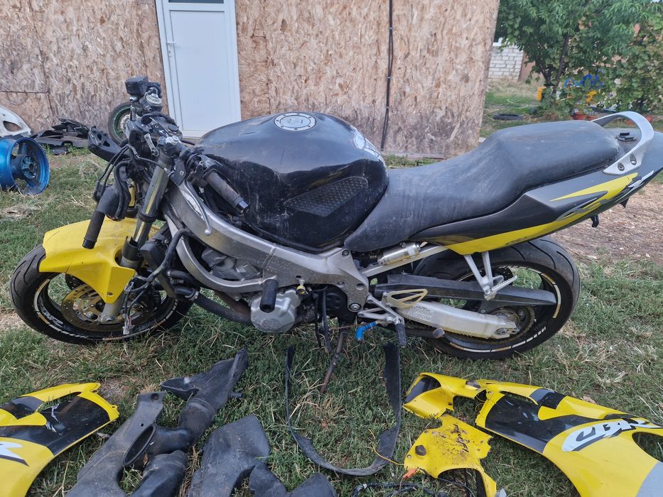 Vand Piese Honda CBR 600 F4i    2001
