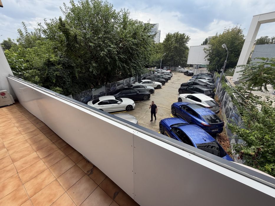 Spatiu Comercial/Parc Auto in Cartierul Francez
