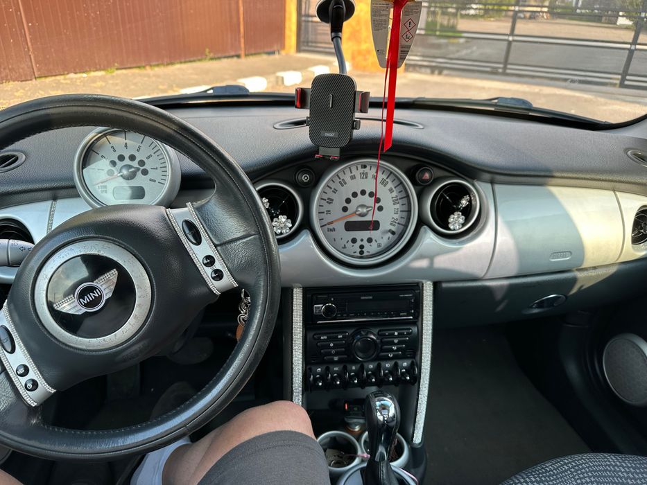 Mini cooper R50 RC31.