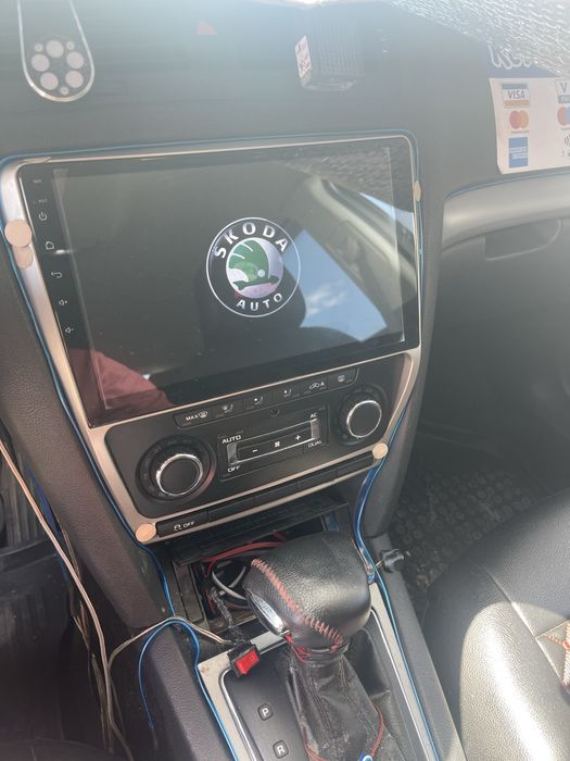 Taxi-Шкода Октавиа 2012 година.Автомат ДСЖ 1.6 TDI 105 конско сили