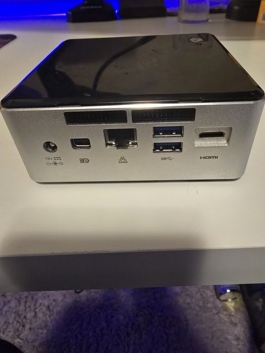 Intel Nuc i5 16gb ram ssd 240gb