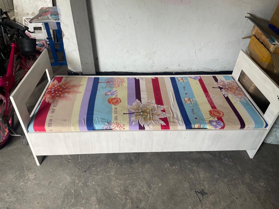 Продам десткую кровать