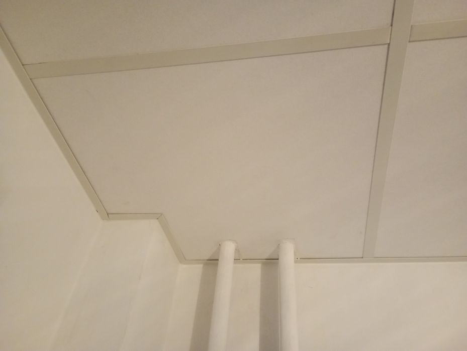 Предлагам доставка и монтаж на растерни окачени тавани за баня .