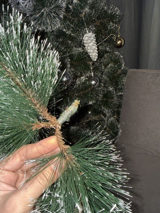 Отдам елочку 230см