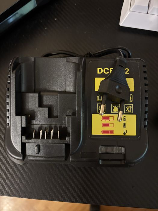 DeWalt DCG405 + acumulator + baterie 20A/6v