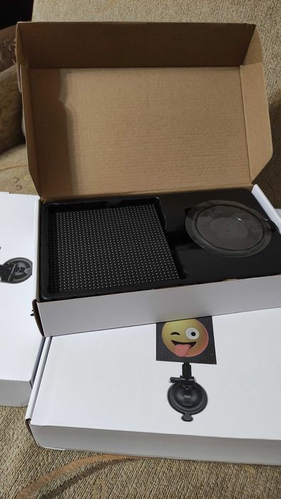 Продам Led экраны для автомобиля