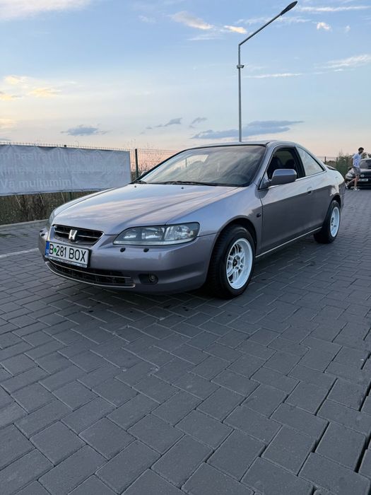 Honda accord coupe 2000