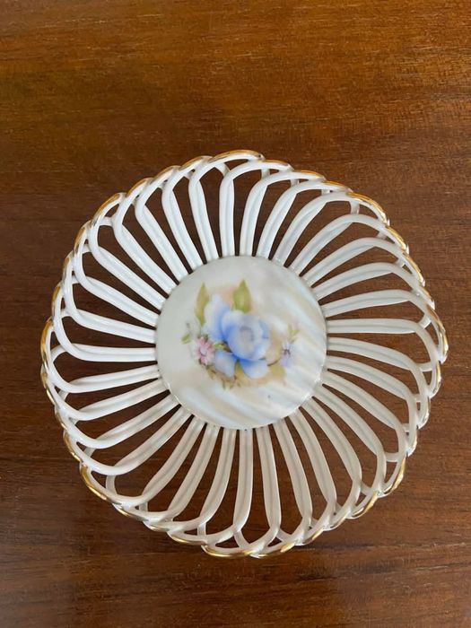 Cosulete din portelan fin impletit