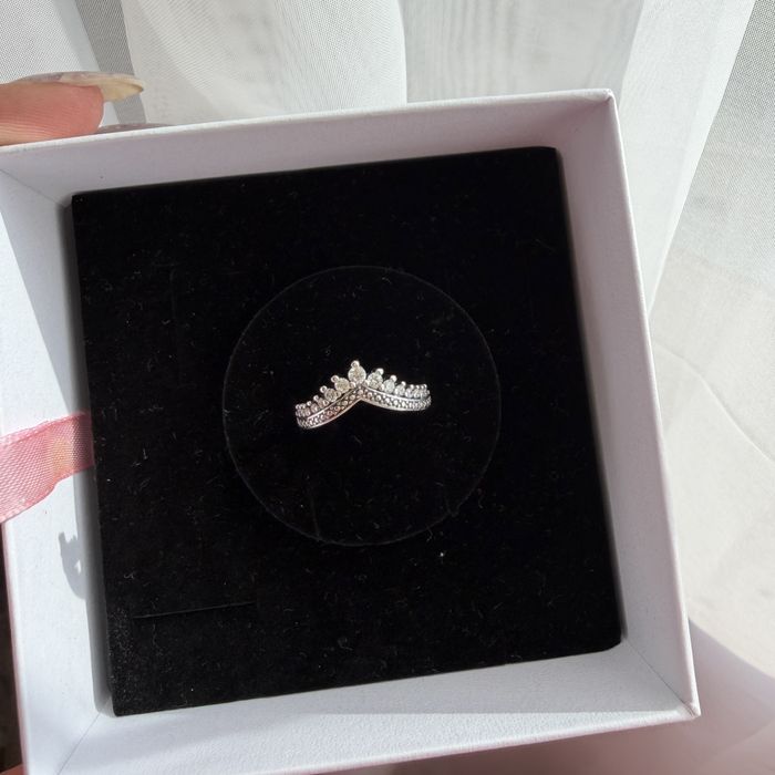 Пръстен сребро печат 925 по модел на Pandora и две колиета сребро