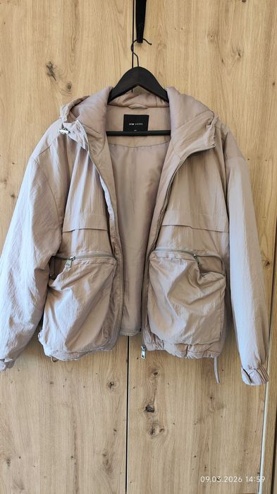 Яке дамско пролетно