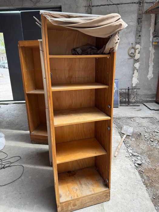 Shkaflar sotiladi kelishilgan narxda