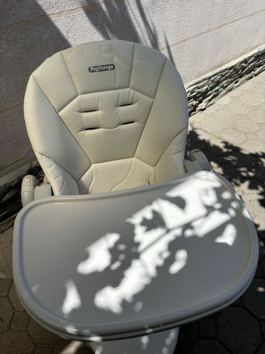 Продам детский стул Peg Perego