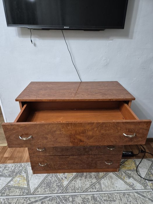 Продам вместительный комод