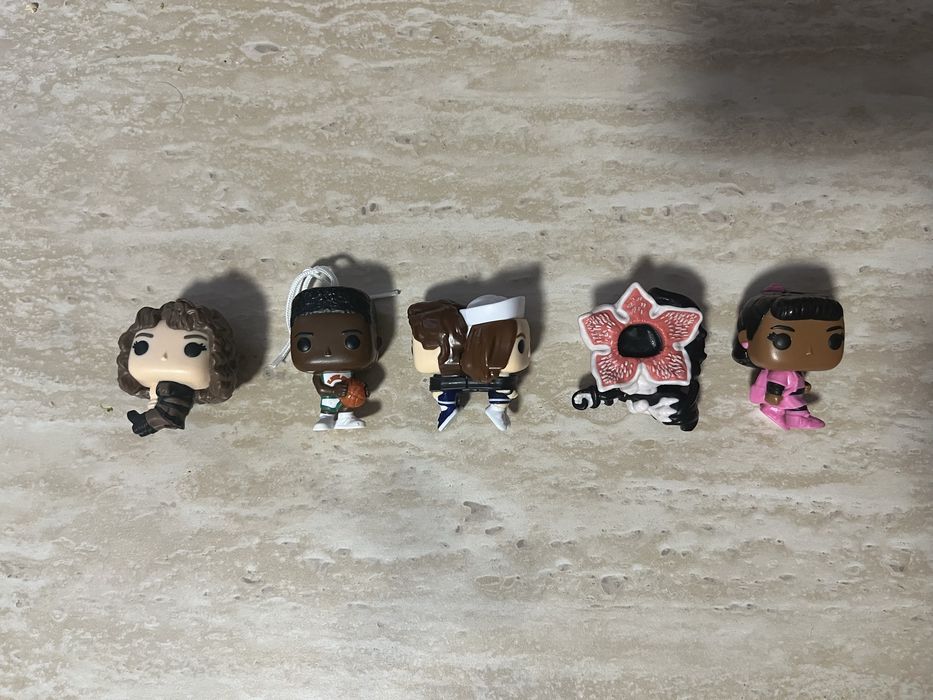 Figurine Kinder Joy Stranger Things