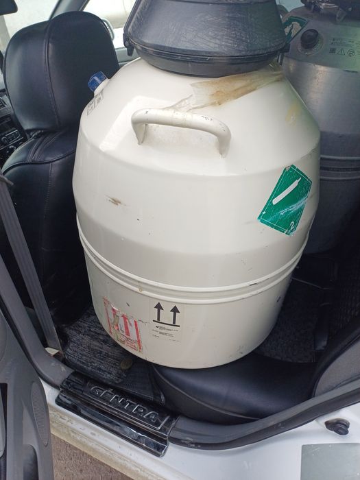 Azot bochka sotiladi