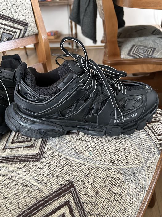 Balenciaga Track