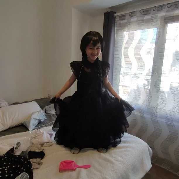 Peruca copii adulti Wednesday NOUA