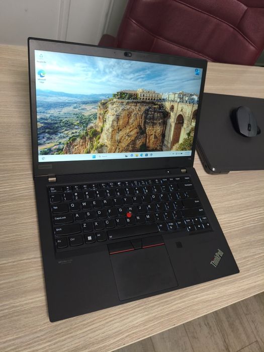 Распродажа Thinkpad Core i5 11th, 8GB, 256GB ssd + Face id