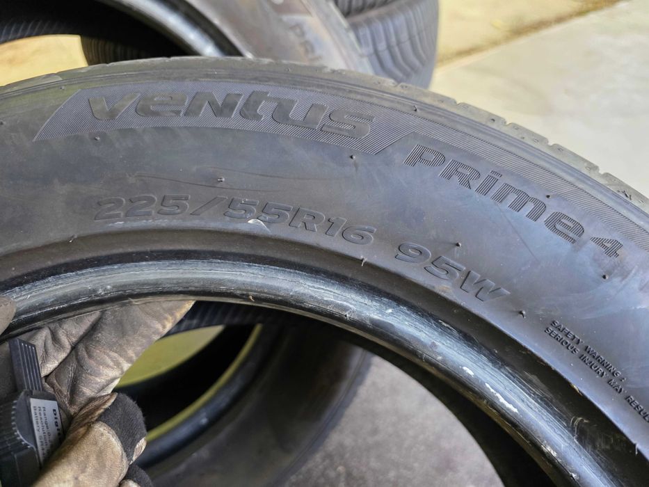 2бр Летни гуми 225 55 16 - Hankook - DOT 2023 -