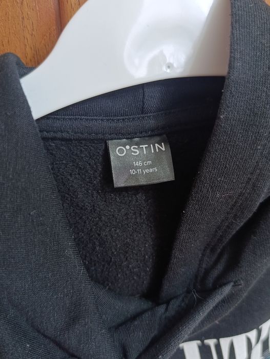 Теплая черная кофточка