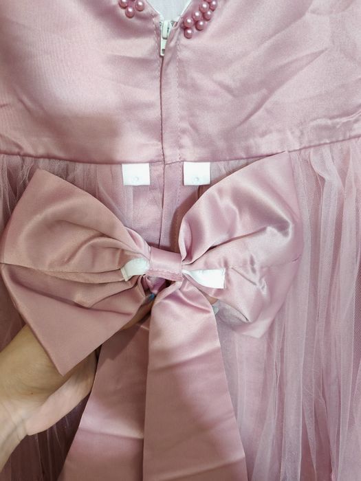 Нарядное платье для девочки