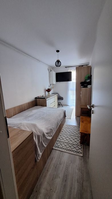 Vând apartament Sânpetru