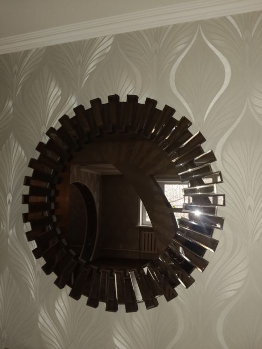 Продам зеркало для интерьера