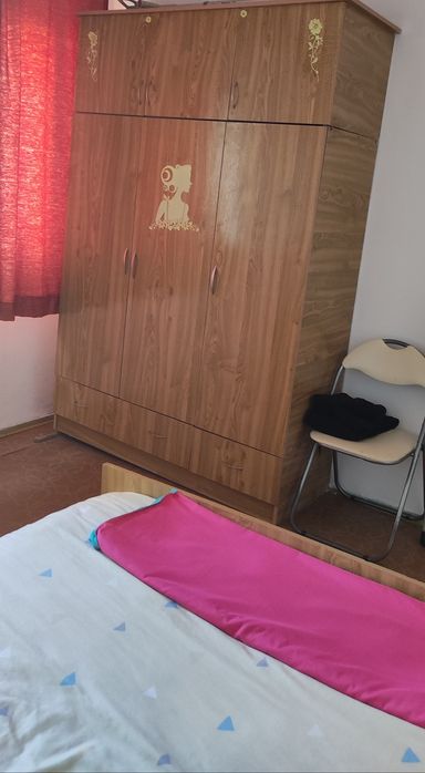 închiriez 1 cameră