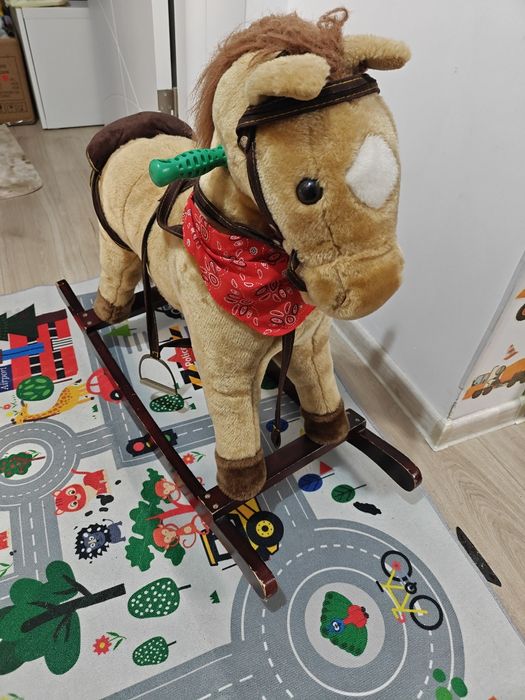 Balansoar cu manele (Căluț)