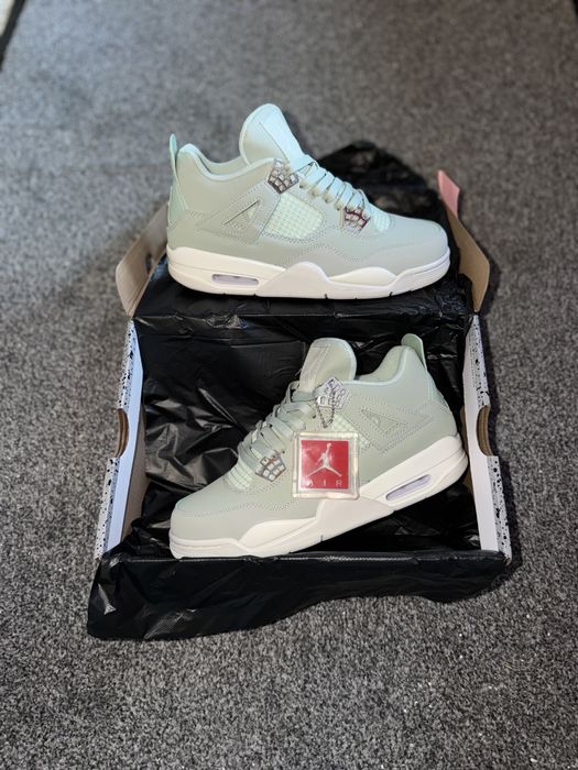 Air Jordan 4 (42)