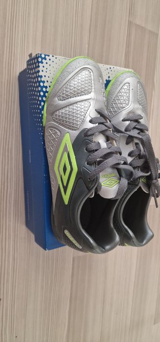 Футболни обувки Umbro