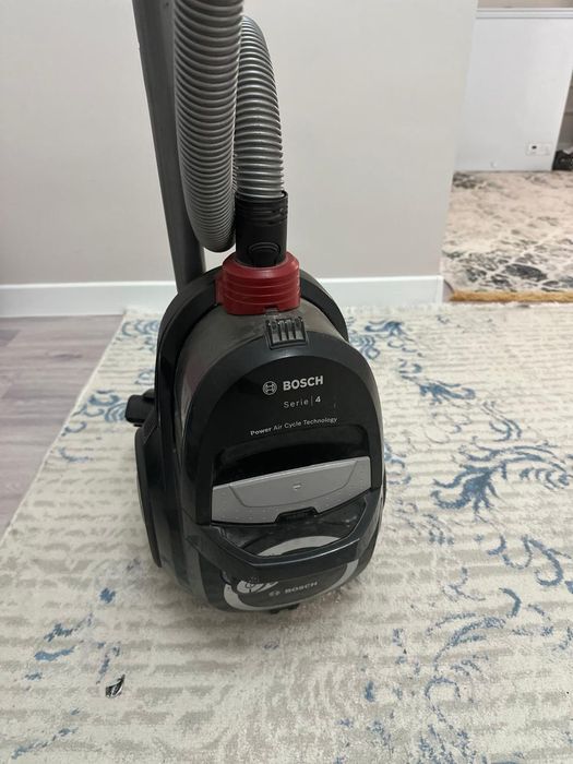 Пылесос Bosch отличном состояние