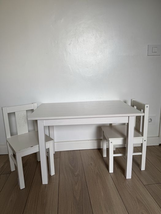 Set masa cu scaune copil de lemn Ikea