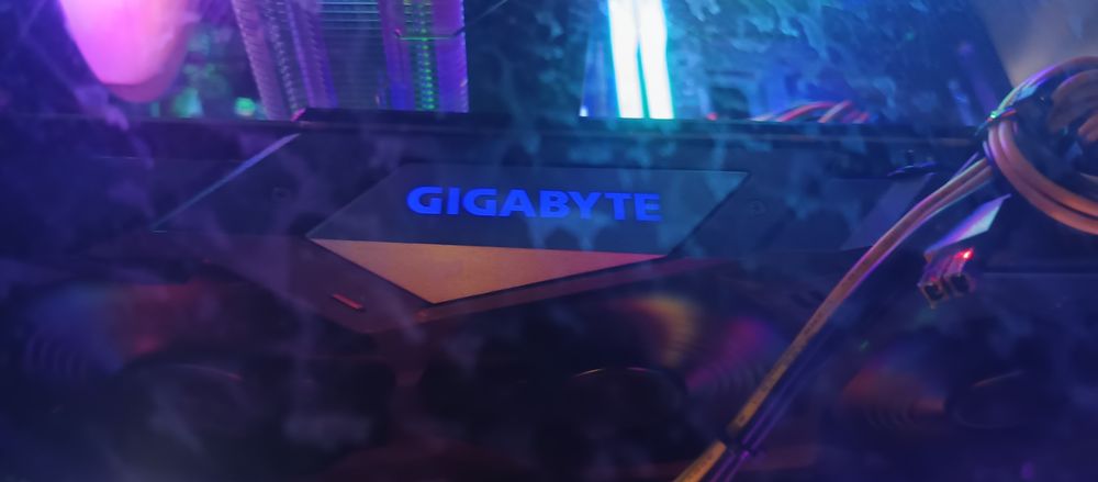 Продам видеокарту RTX 2070