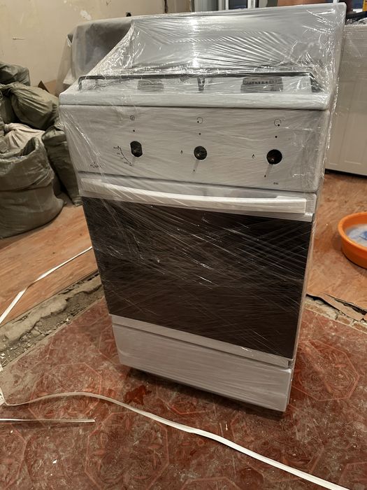 Продам , газовую плиту!