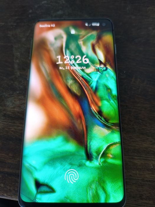 Продам Самсунг s10  8/128