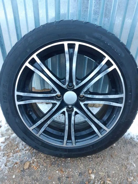 Продам шестнари с летней резиной.