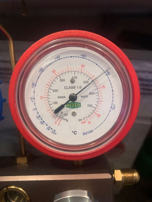 Стенен климатик Fujitsu.