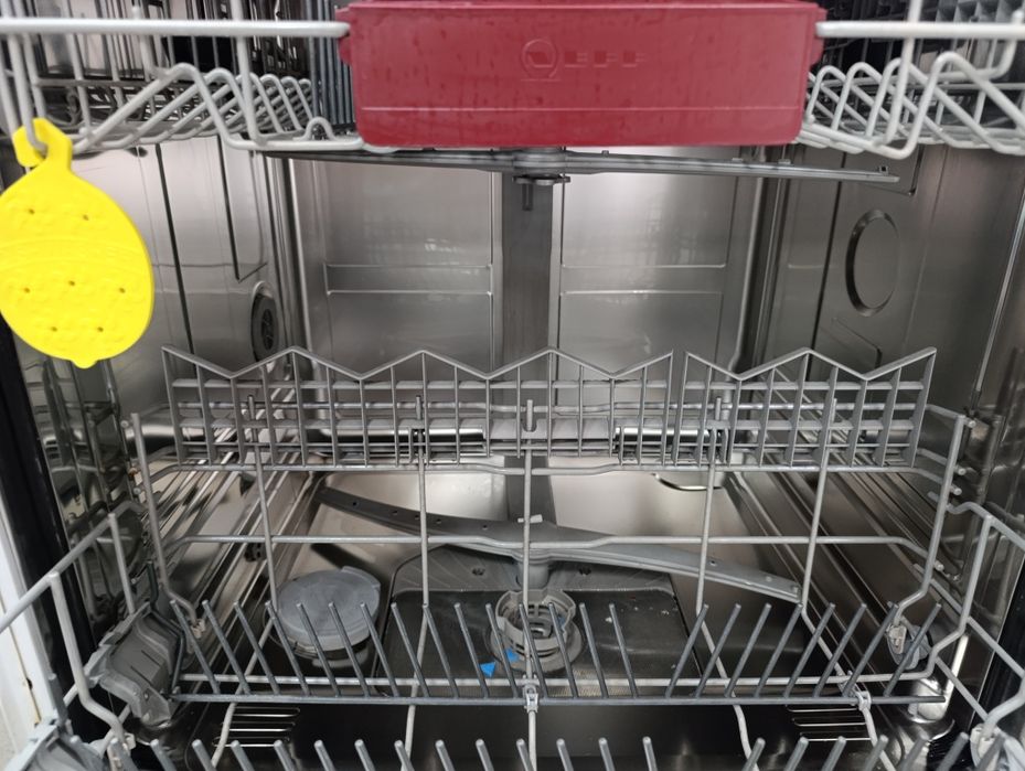 Съдомиялна машина NEFF  60см внос