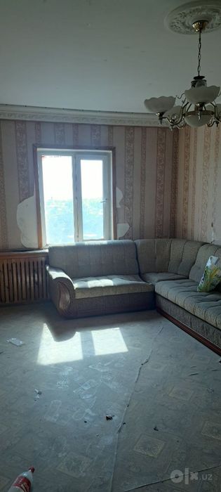 Куйлюк базар 1-линия Ориентир:ТЦ_Компас_{4/8/9}Без ремонта 93м²СРОЧНО