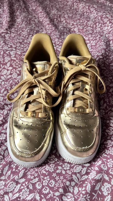 Nike Air force 1 metallic gold 39