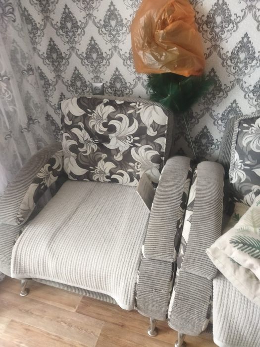 Диван с креслом, недорого